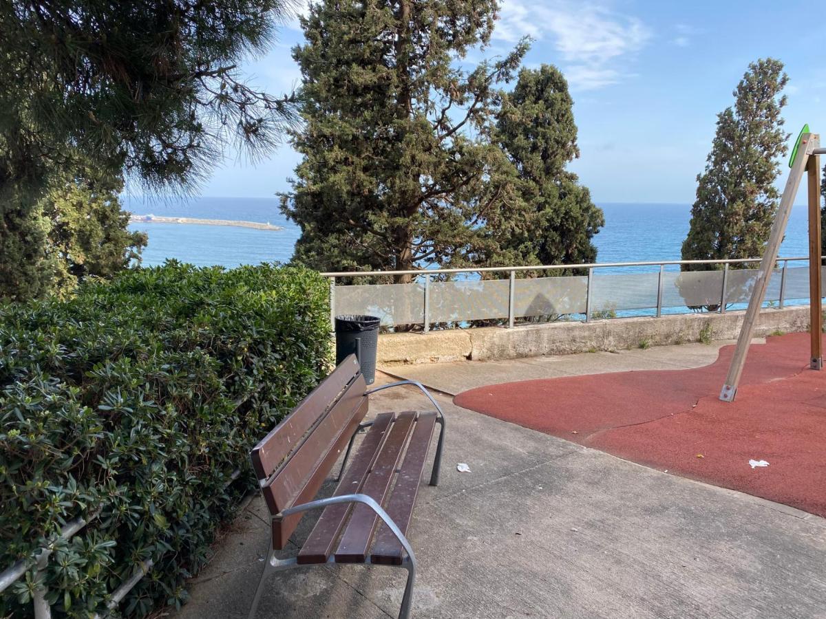 3 Bdrm Apart Near The Sea! Great For Kids! Аренис де Мар Екстериор снимка